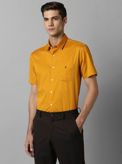 Buy LOUIS PHILIPPE SPORTS Yellow Solid Polyester Cotton Slim Fit