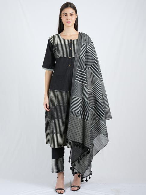 Banana Labs Black Monochrome Edit Cotton Collage Handblock Printed Mul Dupatta