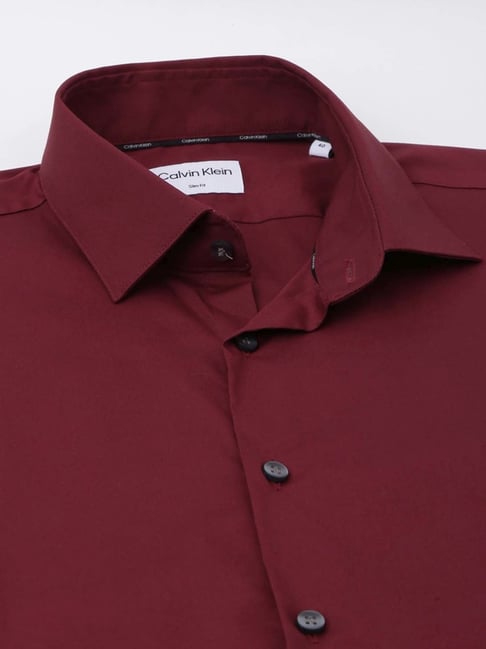 calvin klein burgundy slim fit dress shirt Calvin Klein Men's Dress Shirt Slim Fit Non Iron Stretch Print, Burgundy, 16.5" Neck 32"-33" Sleeve : Amazon.ca: Clothing, Shoes & Accessories