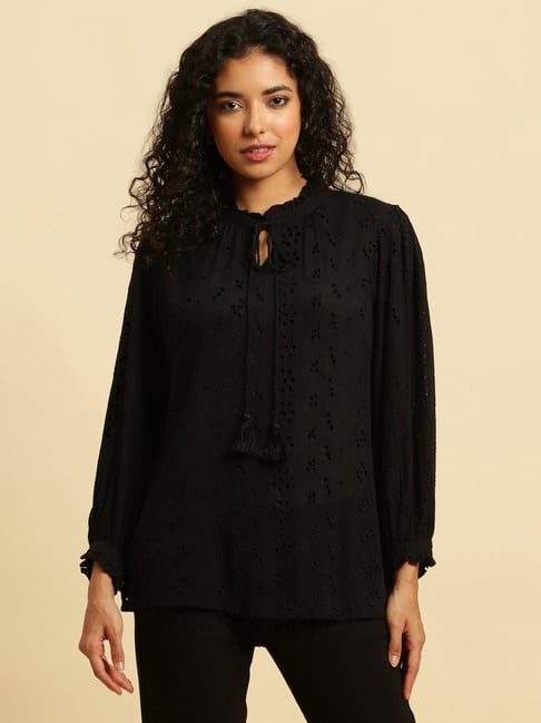 W Black Self Pattern Top-picture-47