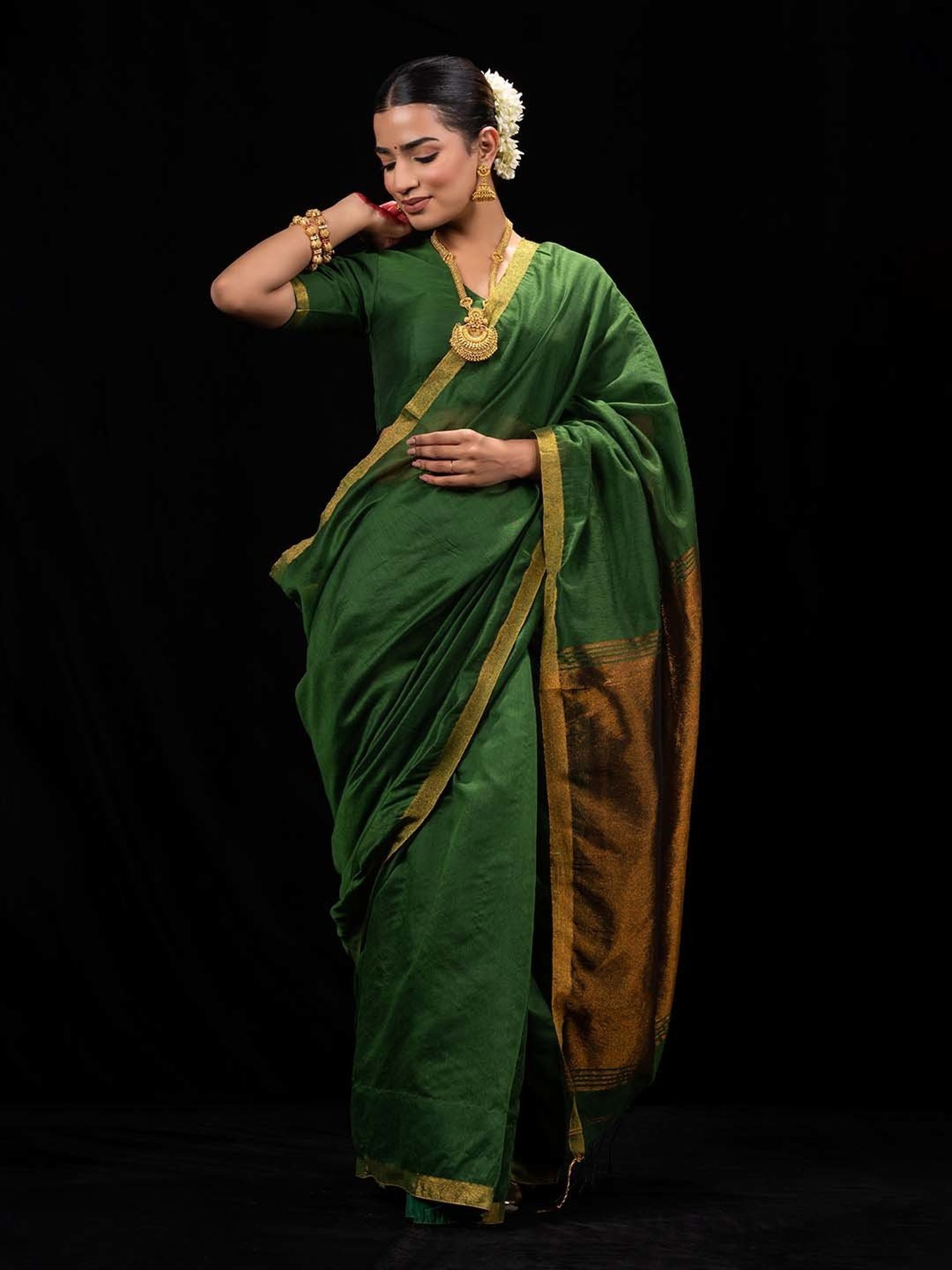 Dark Green Plain Silk Handloom Saree - Sacred Weaves
