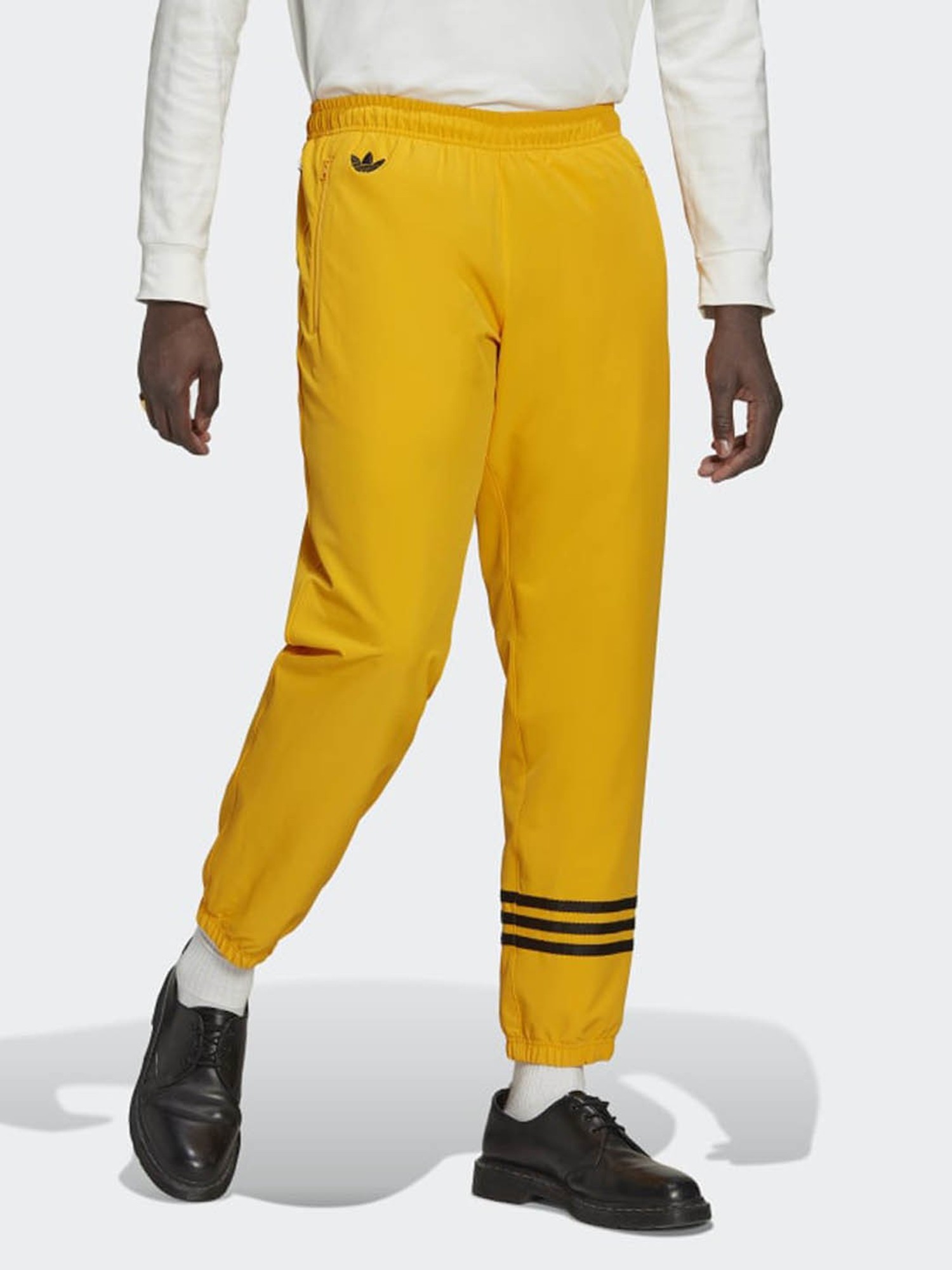 Buy online Yellow Solid Full Length Track Pant from Sports Wear for Men by  Red Chief for ₹800 at 60% off | 2024 Limeroad.com