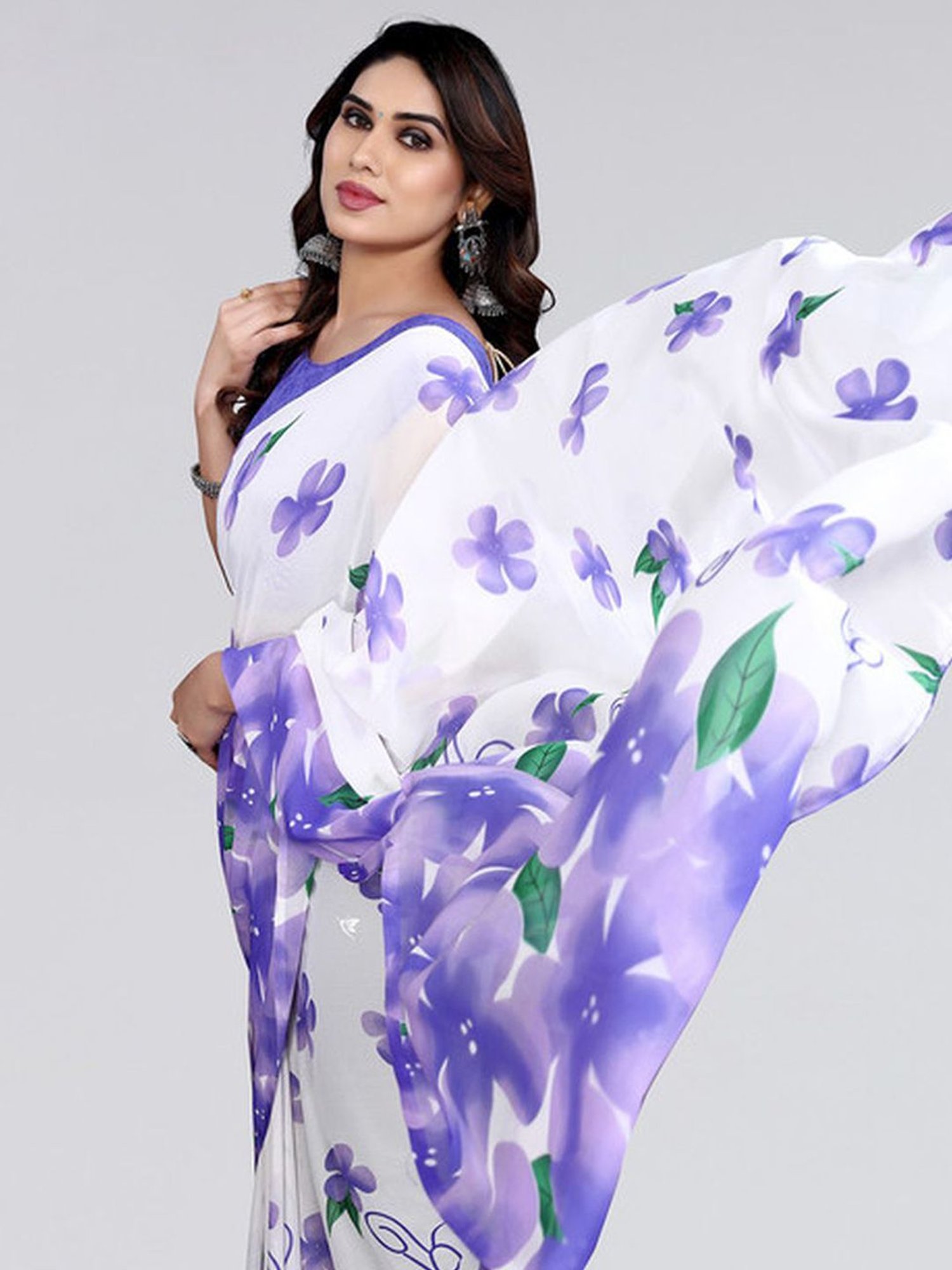 Satrani White Floral Print Saree With Unstitched Blouse