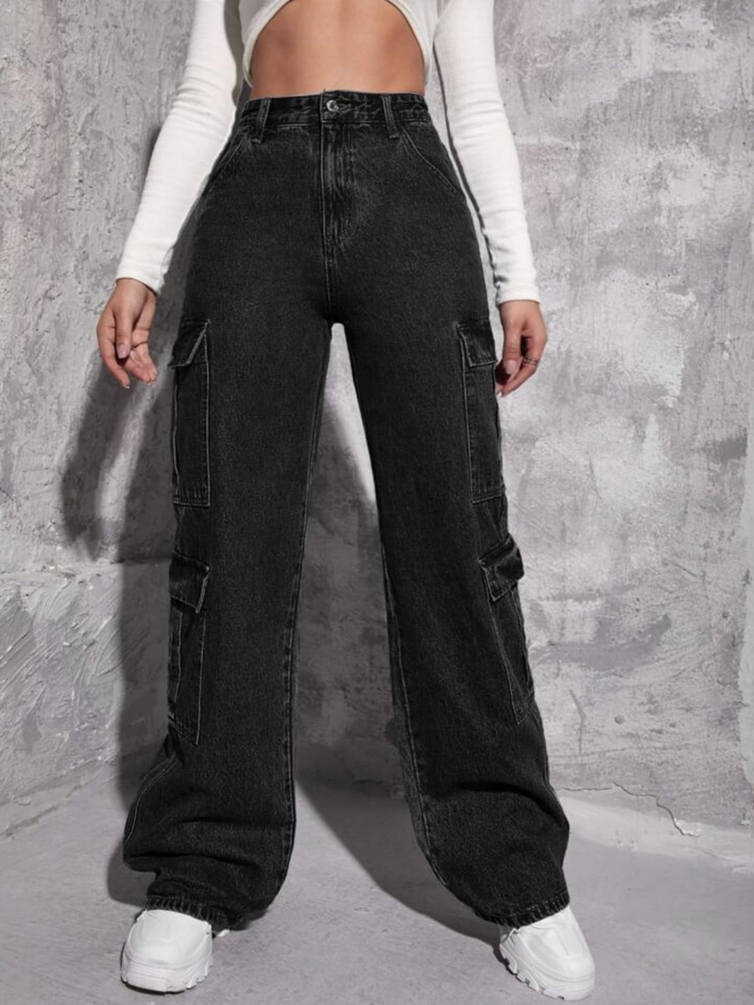 Buy Broadstar Black Relaxed Fit High Rise Cargo Jeans for Women Online @  Tata CLiQ