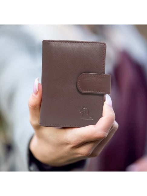 KARA Leather Card holder Tan sleek card case with Slots for 20 Credit  Cards