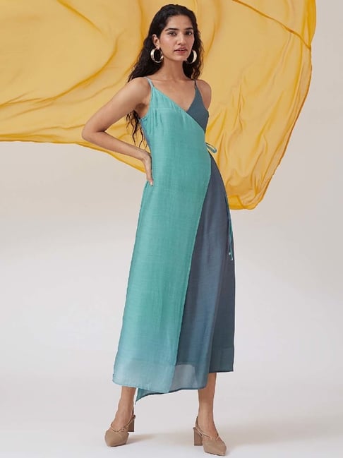 Pooja Bhalla in Sea Green Gown – Kaaishastore