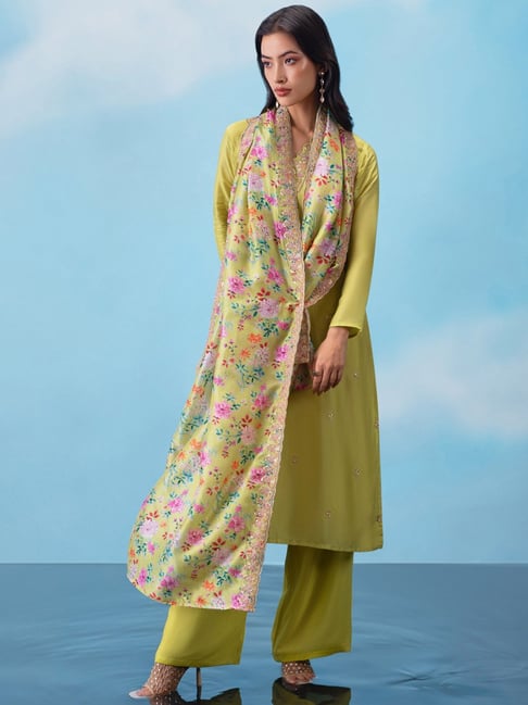 Short 4 layer Green Shweshwe Dress with lace - Sunika Magazine