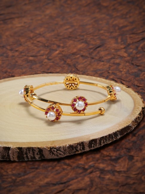Buy Zaveri Pearls Gold Tone Embellished With Pearls & Kundan Charm Bracelet  For Women-ZPFK8405 on Amazon | PaisaWapas.com