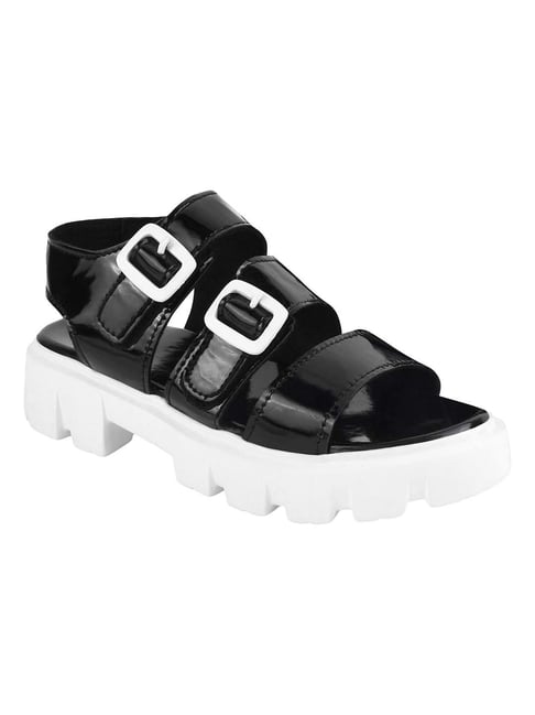 Fila buckle best sale sandals