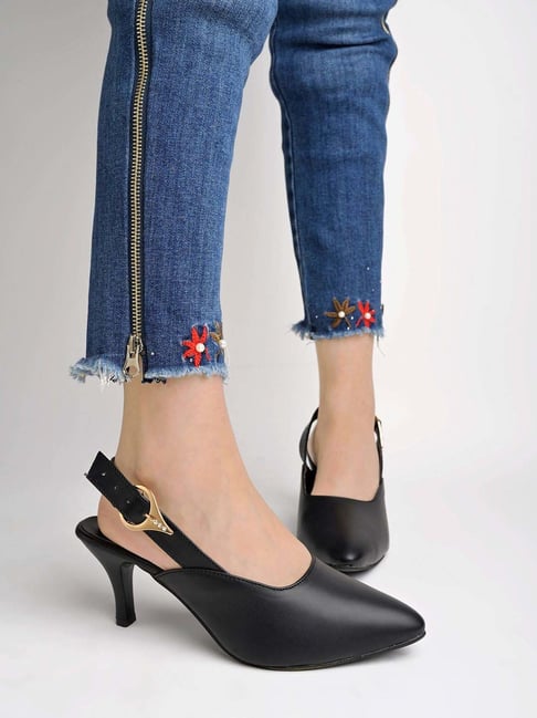 Buy online Women Slip On Block Heel Sandal from heels for Women by  Glamzkart for ₹869 at 57% off | 2024 Limeroad.com