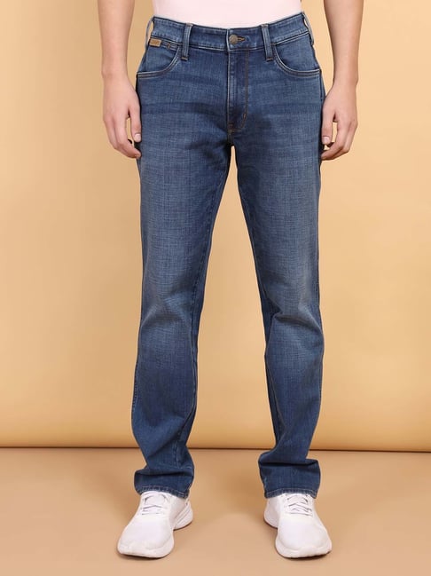 Wrangler Blue Regular Fit Lightly Washed Jeans-image-12
