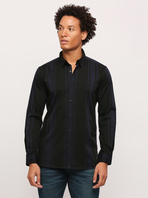 Buy Pepe Jeans Men Black Solid Slim Fit Casual Shirt Online at Low Prices  in India - Paytmmall.com