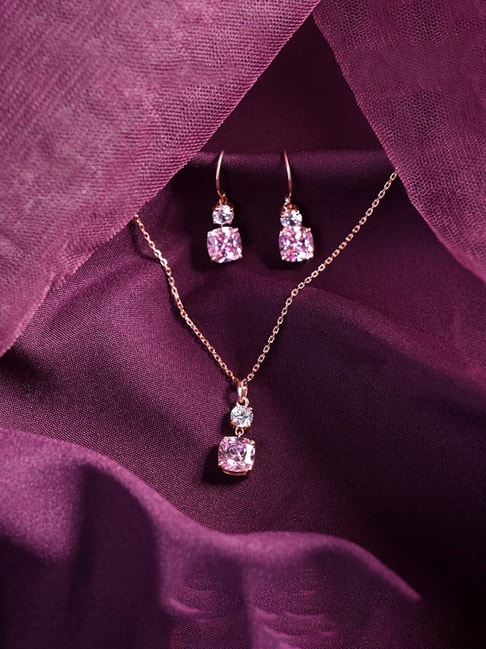 Swarovski Crystal Elements Necklace & Earring Set in 18k Gold. – Silver  Moon Bay