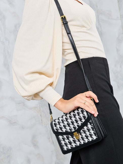 Black sling bag online online