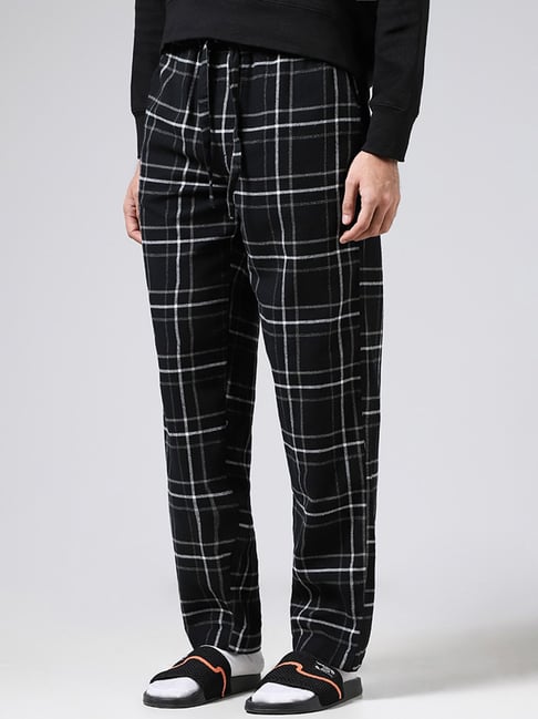 WES Lounge by Westside Black Plaid Checked Relaxed Fit Pyjamas