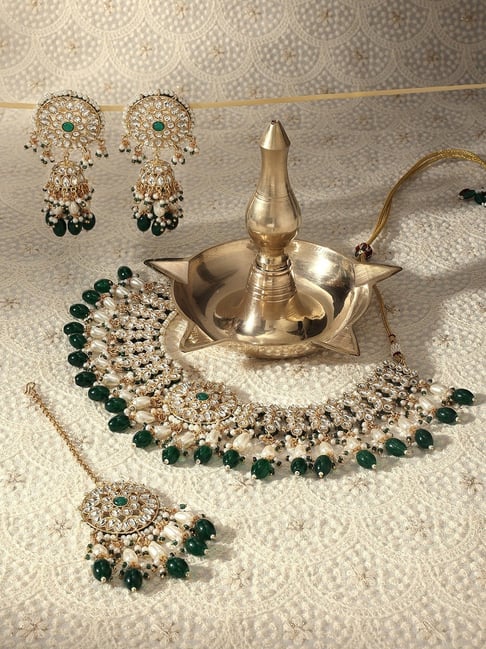 Artificial jewellery in hot sale green colour