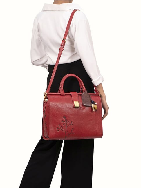Hidesign EI Bloom 01 Red Leather Solid Handbag