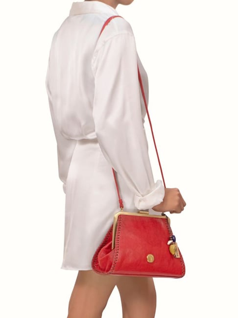 Buy Hidesign Red Textured Medium Tote Handbag Online At Best Price @ Tata  CLiQ