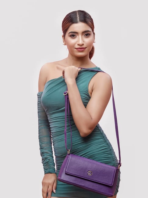 Buy lulu and sky WHEN CLASSIC MEETS BASIC PURPLE SLING BAG at Amazon.in