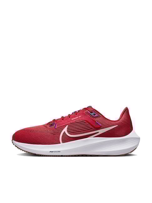 nike red sports shoes