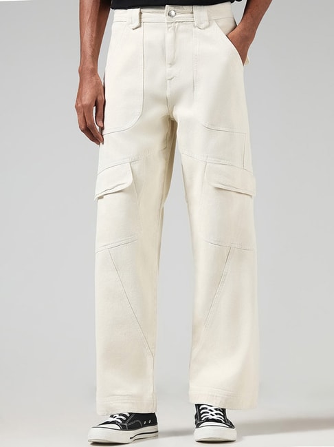 Buy Men's Whis Off-White Tapered Cargo Pant Online | SNITCH