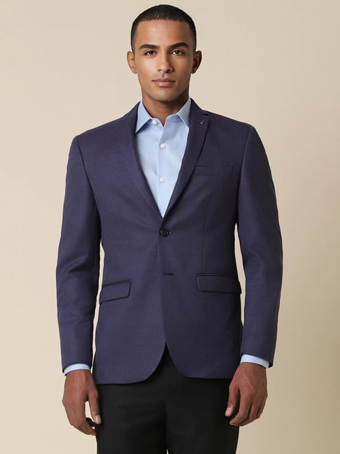 Guide To Different Types of Suit Fits - Angel Jackets