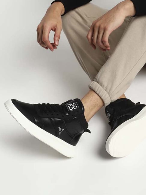Yoho Men's Black Casual Sneakers