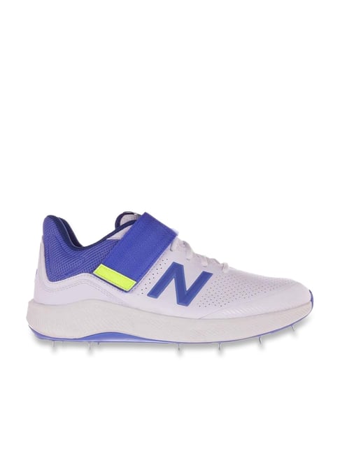 New balance cricket bowling shoes on sale