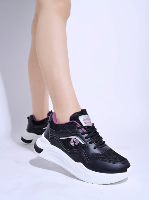 Tata cliq hot sale sports shoes