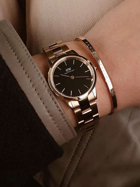 Buy Daniel Wellington Men Classic Sheffield 40mm & Classic Bracelet Rose  Gold Watch Gift Set DW00500017 - Watch Gift Set for Men 2422419 | Myntra