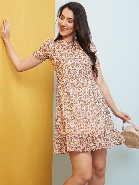 Globus Women Orange Allover Floral Printed Puff Sleeves Fit