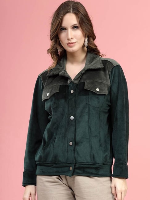 Kym's green denim jacket on Scream | Green denim jacket, Fashion, Fashion  outfits