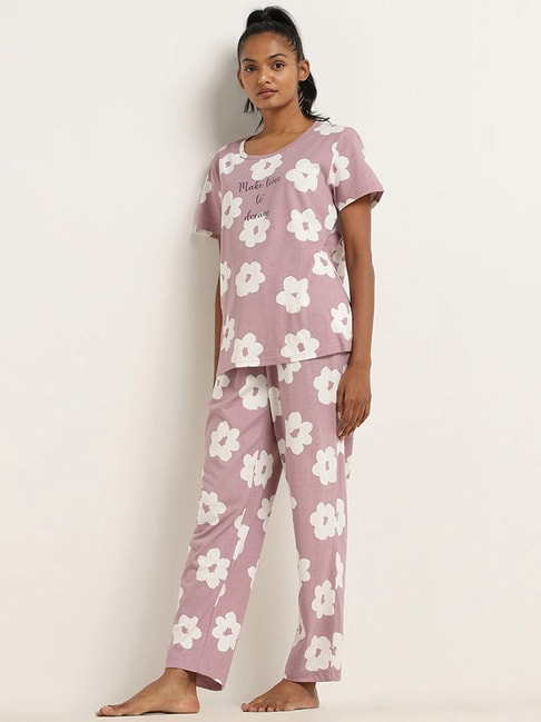 Buy Wunderlove by Westside Nude Pink Printed T-Shirt and Pyjamas Set for  Online @ Tata CLiQ