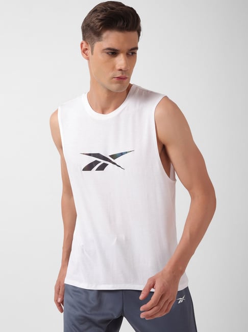 reebok sleeveless t shirt india