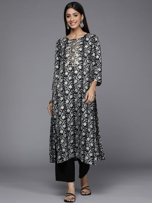 Varanga Black Cotton Printed Straight Kurta-image-7