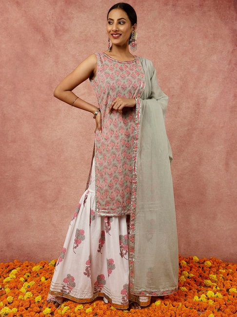 Fancy Designer Ladies Suit at Rs 1595 in Surat | ID: 19105228697-gemektower.com.vn