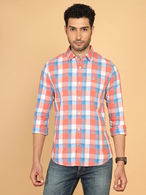 Buy Roadster Men's Blue Faded Denim Casual Shirt (Blue) online for the best  & lowest price in India with offers, deals and coupons