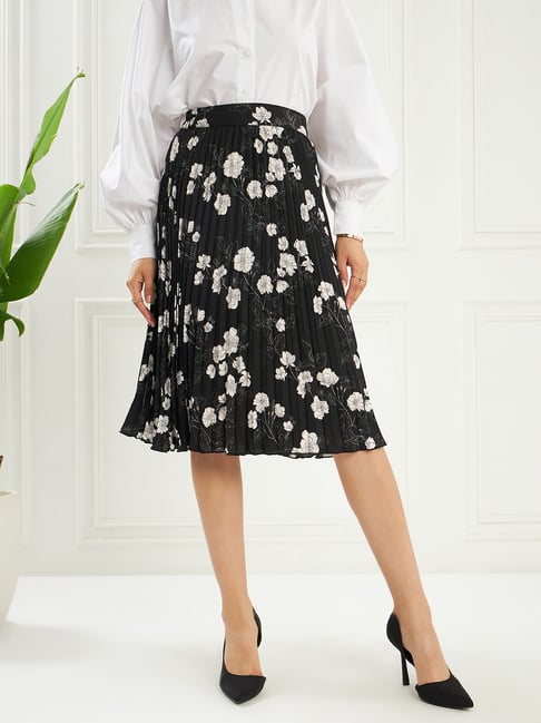 Buy KASSUALLY Black White Floral Print Skirt for Women Online - Main Image