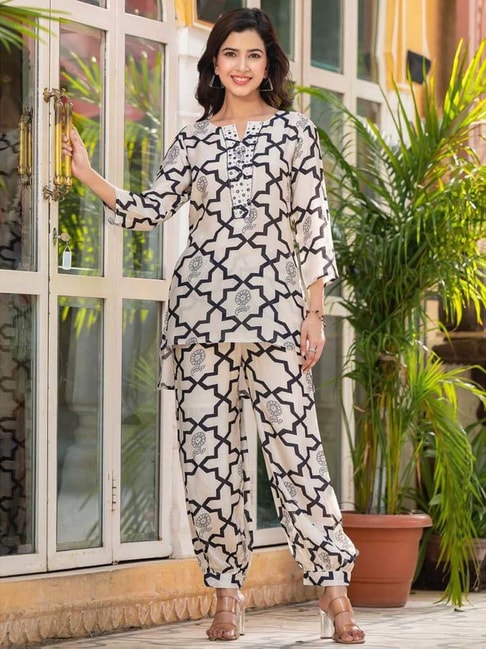 Cotton Printed Short Kurti With Salwar Set For Womens (2XL) in Latur at  best price by Gracelynn - Justdial