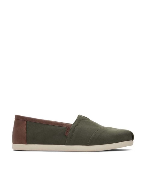 Slip resistant toms online