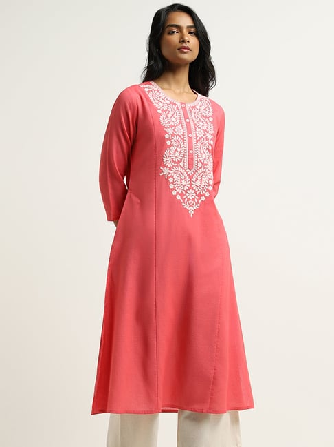 Buy Utsa Red Paisley Floral Embroidered A-Line Kurta from Westside