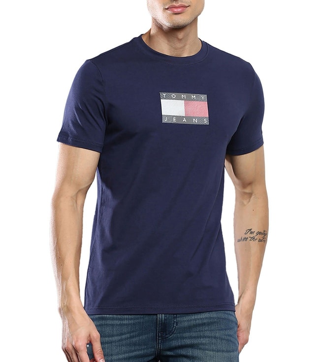 Buy Tommy @ Online Men T-Shirt Regular Twilight Logo CLiQ for Fit Jeans Tata Navy Luxury