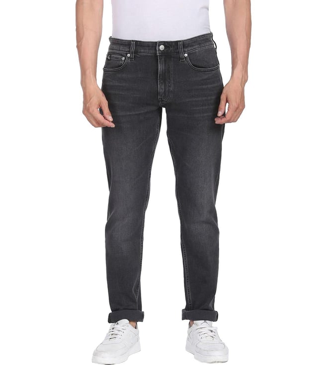 Wrangler Navy Blue Solid Mid Rise Slim Fit Jeans at Rs 2699/piece