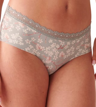 La Vie En Rose Microfiber No-show Hiphugger Panty