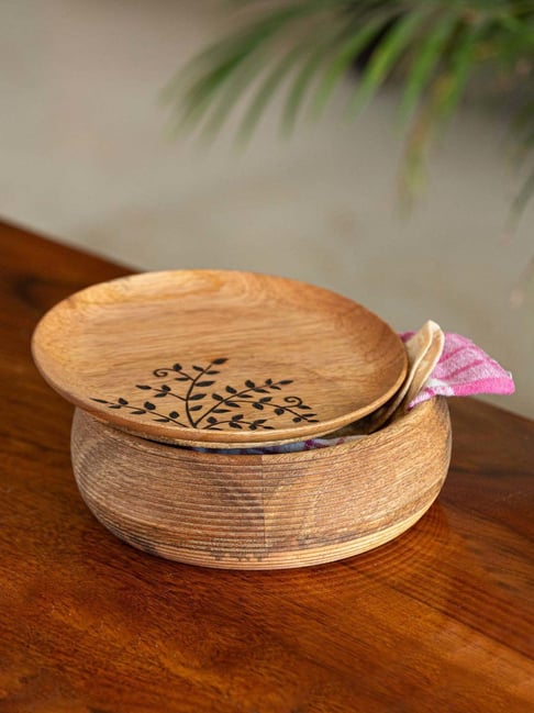 ExclusiveLane Light Brown Mango Wood Burnt Leaf Handcrafted Casserole Chapati Box With Lid (1.08 L)