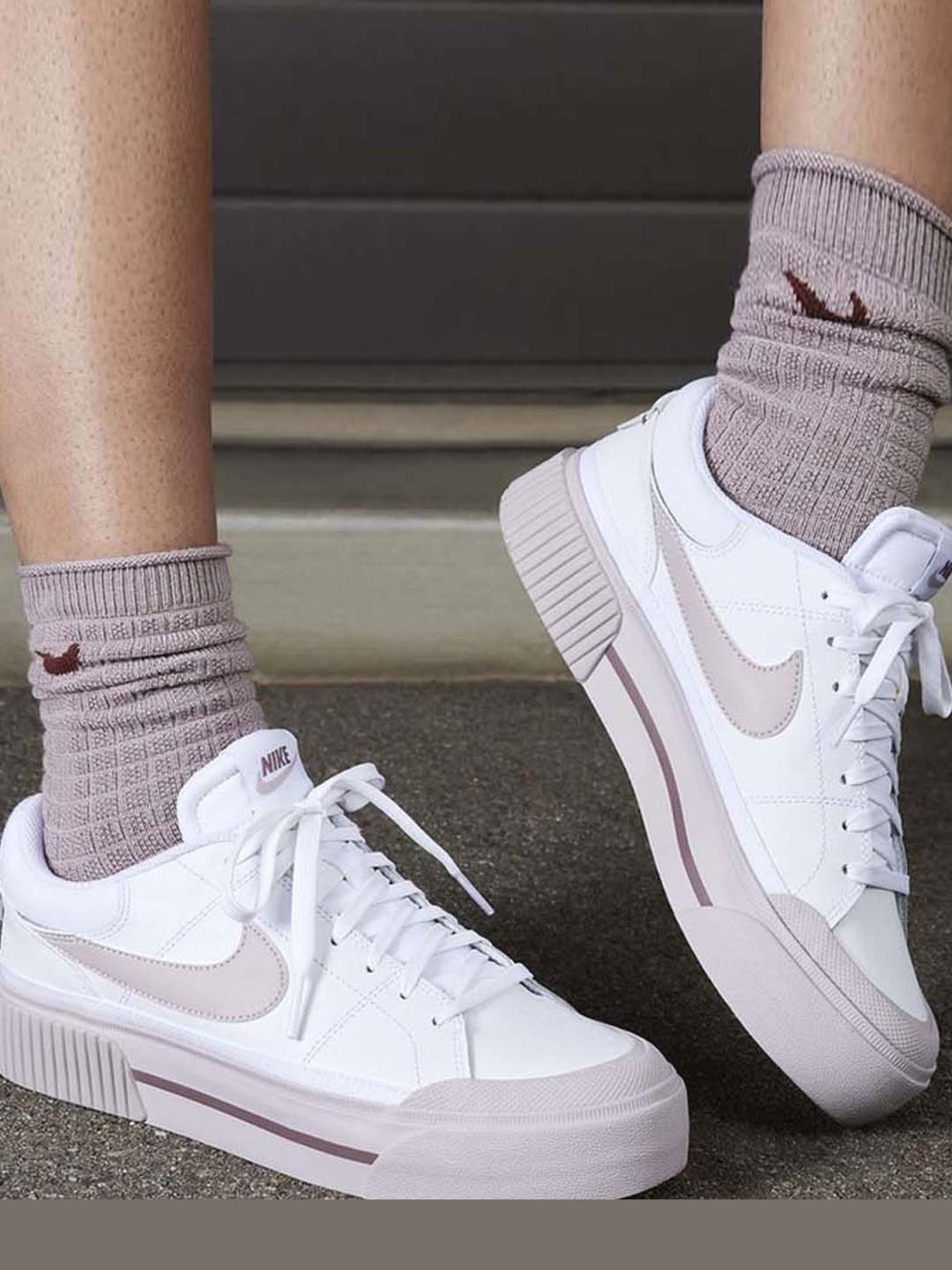 women's nike court legacy white