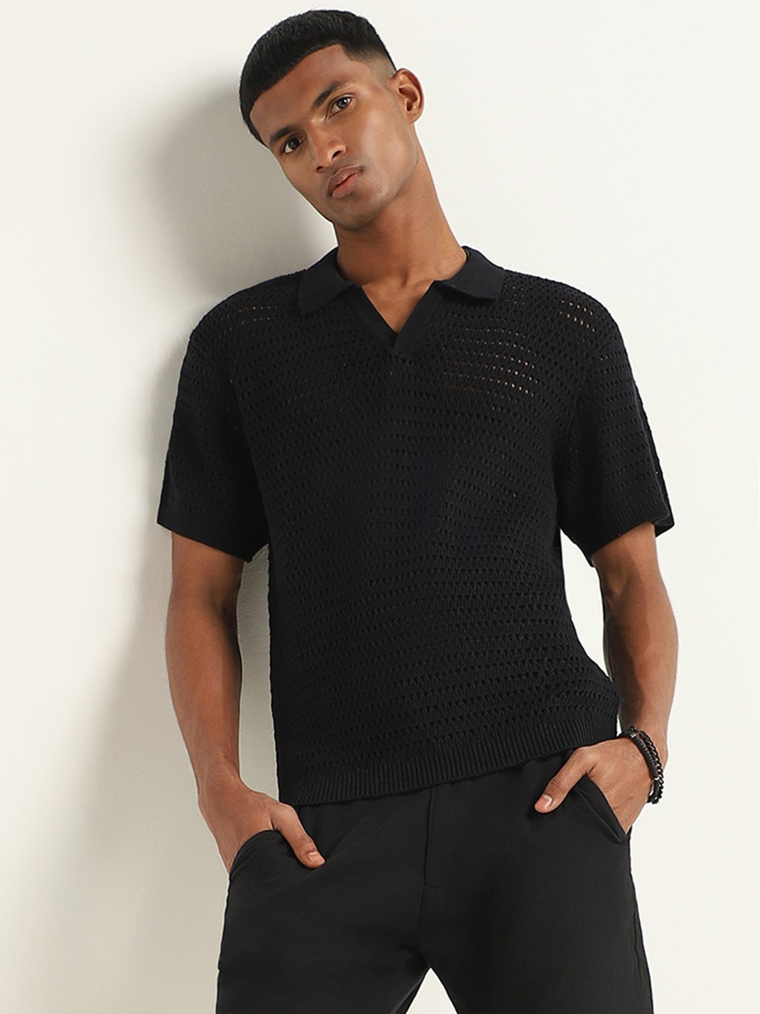 ETA by Westside Solid Black Slim Fit T-Shirt