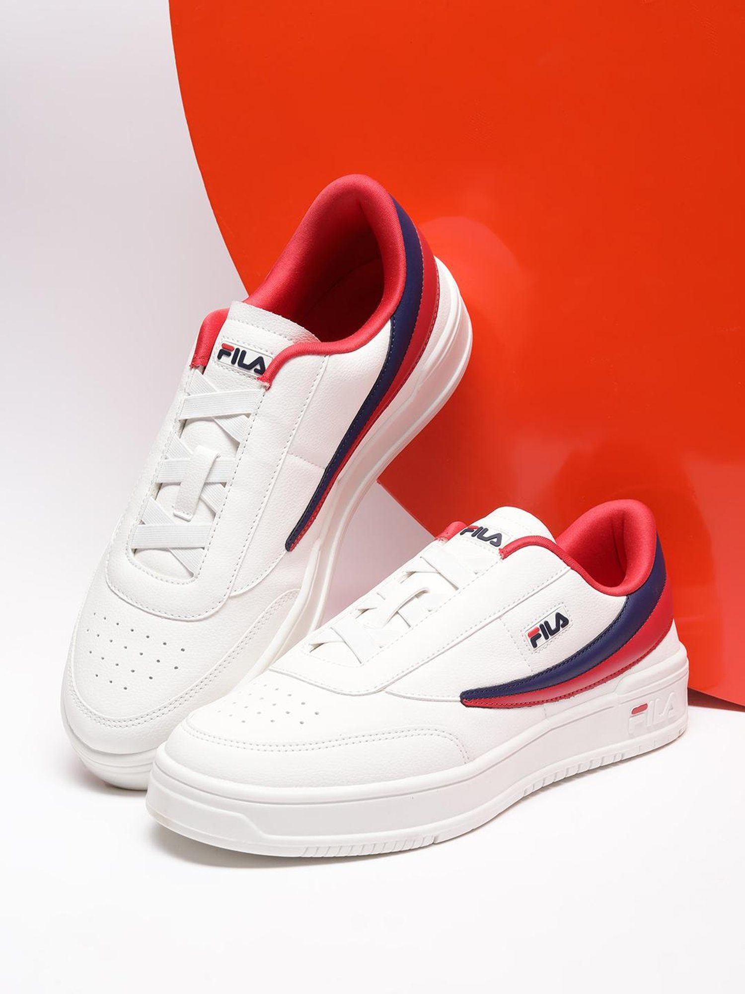 Buy Fila Men s White Casual Sneakers for Men at Best Price Tata CLiQ