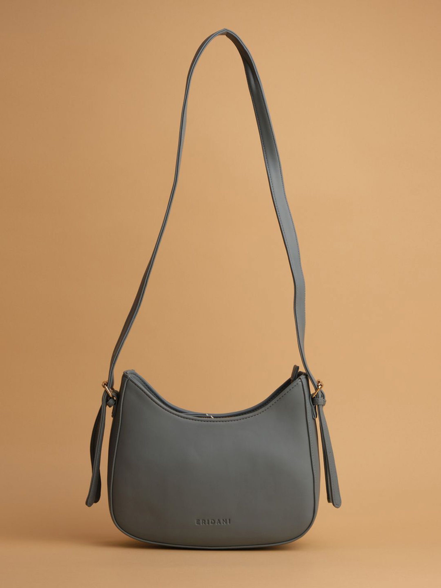 eridani sling bag