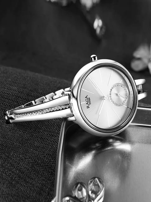 Buy Titan NP2647SM01 Raga Viva Analog Watch for Women at Best